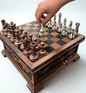 �`�F�X�Z�b�g Luxury Puzzle Chess Set with Hidden Compartment - Handcrafted Cleopatra Pharaoh Theme Chess Set with Wooden Chess Board, for Dad, Husband �y���s�A���i�z