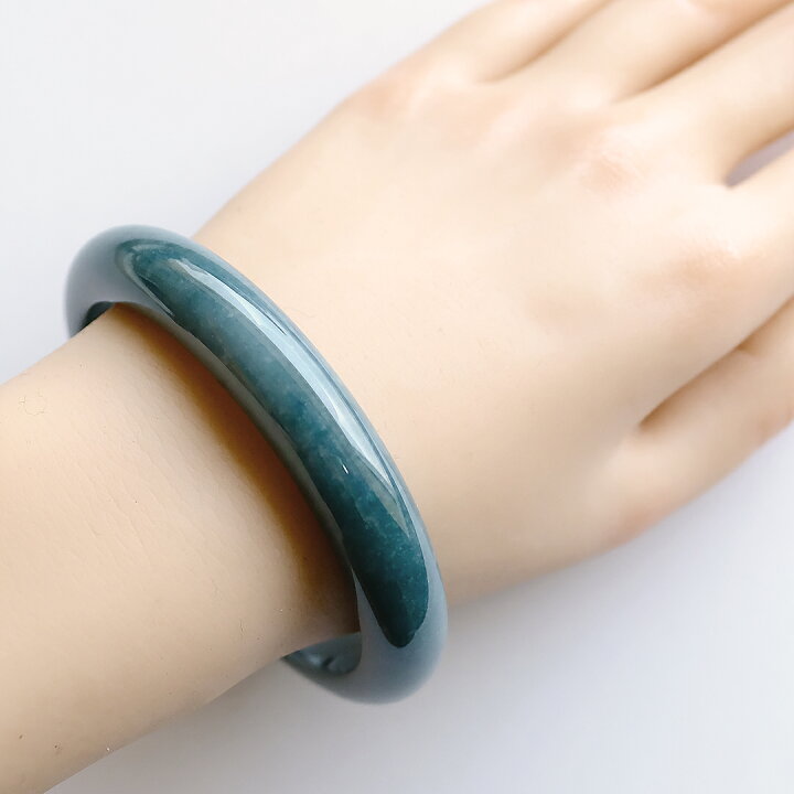 楽天市場】翡翠 (ひすい) バングル『OCEAN』(円形/内径62.6mm) 青翡翠  