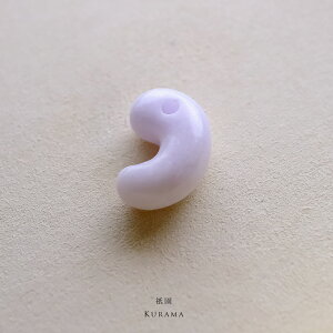 【さざれし工房】 翡翠 (ヒスイ) 勾玉「祇園 KURAMA」(36.0mm/ホワイトピンクラベンダー翡翠) 日本製 手作り 希少 ミャンマー産天然ひすい 一点物 無着色 ジェダイト 硬玉 5月誕生石 国石 パワー