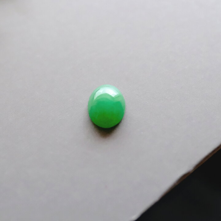 楽天市場】翡翠（ヒスイ）ルース『LIVELY』(2.85ct / グリーン翡翠 