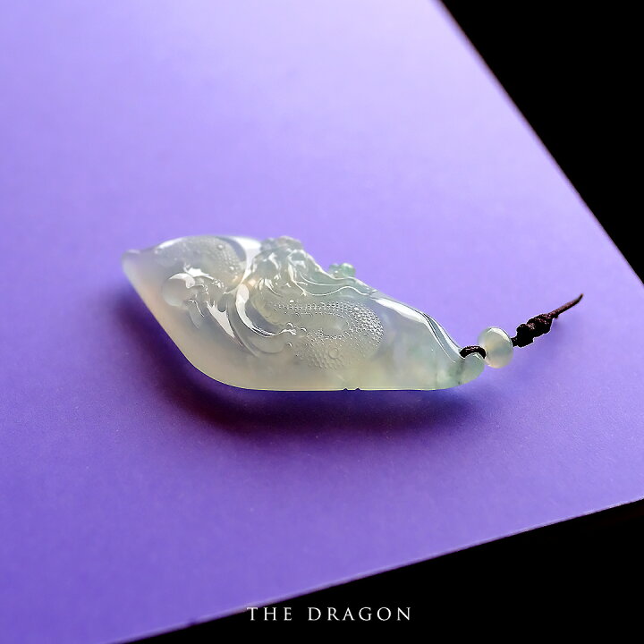 楽天市場】翡翠 (ひすい) 彫刻 ペンダントトップ 『THE DRAGON』 氷 