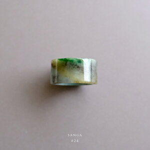 翡翠 (ヒスイ)くりぬきリング 『SANGA』(13.5号/ブラウン&グリーン翡翠) 一点物 希少 高品質 無着色 ミャンマー産天然ひすい ナチュラルジェダイト 硬玉 5月誕生石 国石 お守り パワーストーン