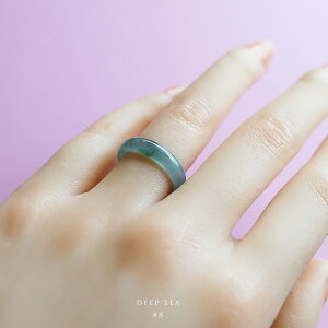 翡翠 (ヒスイ) くりぬきリング 『DEEP SEA』 ( 8号 / ブルーグリーン翡翠 ) グアテマラ産天然ひすい 希少 指輪 ナチュラルジェダイト 硬玉 無着色 高品質 一点物 5月誕生石 お守り 国石 男女兼用