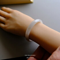 楽天市場】白 翡翠 バングルの通販