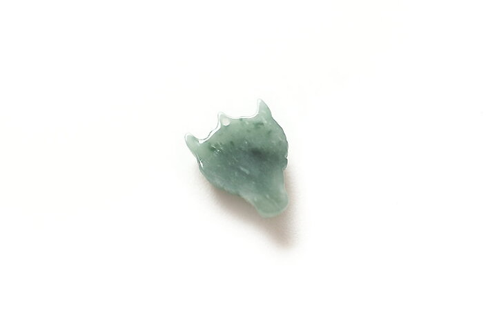楽天市場】翡翠(ひすい)根付け・ペンダント『蒼狼』一点物 ジェダイト 