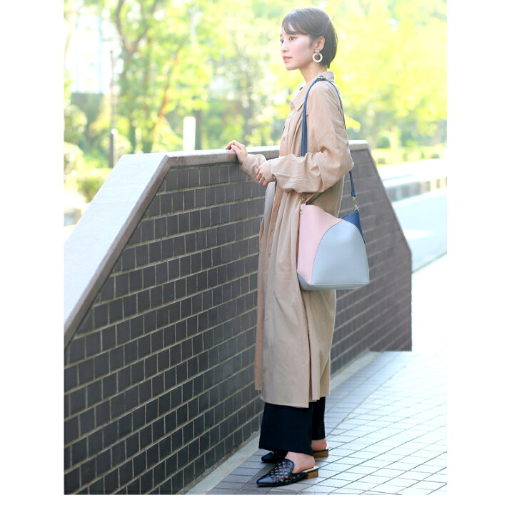 楽天市場 トリコロール トートバッグ レディース 2way ショルダーバッグ お洒落 ファッション 上品 可愛い 通勤 通学 お出かけ 旅行 女子 キレイ 綺麗 美しい シルエット 3色 個性的 スタイリッシュ 女性らしい United Base 楽天市場 トリコロール トートバッグ レディース 2way ショルダーバッグ お洒落 ファッション 上品 可愛い 通勤 通学 お出かけ 旅行 女子 キレイ 綺麗 美しい シルエット 3色 個性的 スタイリッシュ 女性らしい United Base