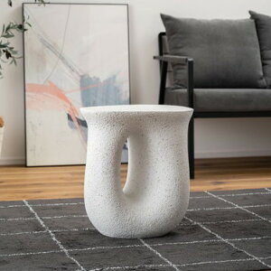 サイドテーブル テラゾー柄 おしゃれ オブジェ ナイトテーブル ソファサイド ホワイト モダン ベッドサイド ミニテーブル ストーン 大理石調 カーブ 曲線 石 白 マーブル U字型 コンパクト