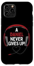 iPhone 11 Pro ゲーム用引用句「A Daniel Never Gives Up」ヘッドセット パーソナライズ スマホケース