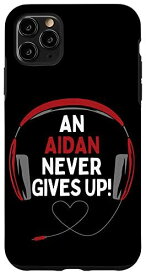 iPhone 11 Pro Max ゲーム用引用句「An Aidan Never Gives Up」ヘッドセット パーソナライズ スマホケース