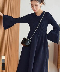 フレアスリーブ ニットワンピース レディース ニットワンピ ワンピース ワンピ ニット 長袖 ロング ロングワンピース マキシワンピース Aライン フレア シンプル 秋 冬 秋冬 丸首 クルーネック フェミニン [E3341] 【送料無料】