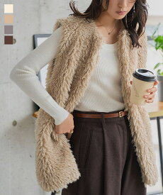 ファーベスト レディース [K1396] アウター ベスト 秋 秋服 秋冬 20代 30代 40代 軽アウター ライトアウター 羽織り ファー ジレ ロングベスト ロング丈 ミディ丈 丸首 ふわふわ もこもこ モコモコベスト ボア ボアベスト エコファー プードルファー 体型カバー あったかい