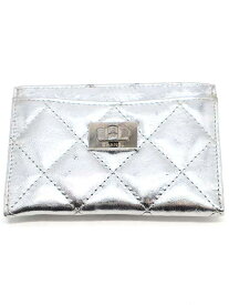 CHANEL シャネル 2007年 2.55 レザーカードケース シルバー 【中古】 ITMFSNWJWSY0