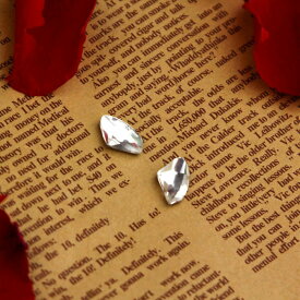 デコパーツ 特殊型 クリスタル 【高品質ガラスストーン】デコ用 多面カットでビジューの様な輝き！キラキラ☆デコのハンドメイド(デコ電 スマホケース iPhoneケース アクセサリー等のワンポイントに最適)