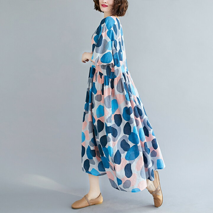 楽天市場 ゆったり ブルー水玉模様 ロングワンピース ブルー 水色 ロングマキシワンピース 水面模様 水彩画風 ドット柄ドットデザイン 丸 ピンク 水色 青色 紺色 印象派絵画 北欧風 もえっとmoetto 楽天市場店