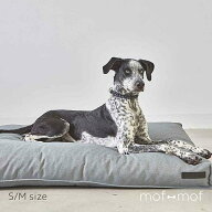 ミアカラ クッション型ベッド ニュアンスグレー 犬用ベッド 高品質 シンプル 洗濯機で洗える シンプル 丈…