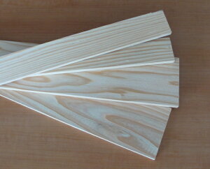 杉乾燥板材 木材 (仕上げ材)10x30x1000　厚みx幅x長さ(ミリ)約0.13kg