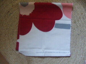 ktBh@MarimekkoinjMaija IsolaitBh@}bRj