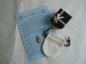 �t�����X�@�p����Ղ̋���iChapelle Notre-Dame de la Medaille Miraculeuse�j�s�v�c�̍K���̃��_�C�i�S�[���h�F�j�@