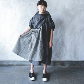 【楽天スーパーセールで60%OFF】michirico ミチリコ 2022SS 春夏 子供服 Apron skirts エプロンスカートブラックチェック S(100-120cm)、M(120-140cm) | エプロン スカート重ね着 レイヤード 子供 キッズ 男の子 女の子 おしゃれ 人気ブランド