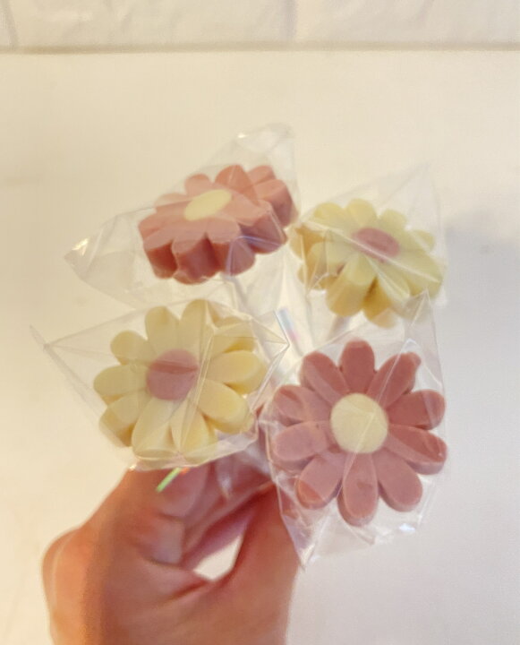 楽天市場 チョコレートフラワーブーケ 高級スイーツ 母の日 花束 誕生日プレゼント バレンタイン ホワイトデー モンショコラトリー 高級チョコレート ショコラ 退職時スイーツお菓子 お配り用お菓子 Mon Chocolatly