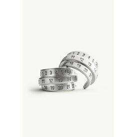 【7月19日20時〜エントリーで最大P20倍】MM6 | エムエムシックス ニューメリック ピアス SILVER (SM6VG0083P6627955) 25AW 25秋冬 【 送料無料 】ピアス アクセサリー 正規品 正規 高級 マルジェラ 男性 ギフト プレゼント