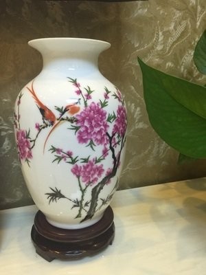 花瓶 中国伝統柄 景徳鎮 陶器製 回転式 台座付き (桃の花と小鳥) | モノッコ
