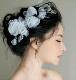 ヘアアクセサリー 花飾り 胡蝶蘭風 シンプル ホワイト系