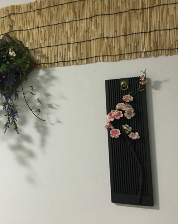 市場 壁掛けオブジェ 和モダン 梅の花と枝 木製の花器