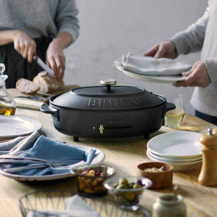 楽天市場】本体+4種プレート 【レシピ付き】 ホットプレート おまけ付き おしゃれ カフェ 一人用 温度調節 時短 だ円形 たこ焼き器 鍋 焼肉 セラミック 北欧 ギフト インテリア雑貨 キッチン家電( ブルーノ BRUNO crassy+ オーバルホットプレート +ハーフプレートセット ... 楽天市場】本体+4種プレート 【レシピ付き】 ホットプレート おまけ付き おしゃれ カフェ 一人用 温度調節 時短 だ円形 たこ焼き器 鍋 焼肉 セラミック 北欧 ギフト インテリア雑貨 キッチン家電( ブルーノ BRUNO crassy+ オーバルホットプレート +ハーフプレートセット ...