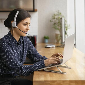 �m�[�g�p�\�R�� �X�^���h �܂肽���� �m�[�gPC�X�^���h ���� ���� ���[�g���� �p�\�R���X�^���h �|�[�^�u�� ���[�P�[�X�t �܂肽���� �����^�� �p�\�R���� 17�C���`�܂� �p�x���� 6�i�K ����