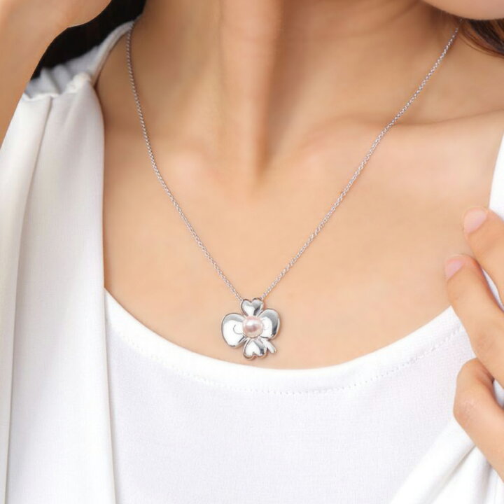ポイント10倍 ハローキティ ネックレス Hello Kitty On The Moon ペンダント レディース DES0405KT-OM000000 ムーンレーベル Moon Label ハローキティ ネックレス Hello Kitty Clover ペンダント レディース DES0405KT-CLV00000 ムーンレーベル Moon Label