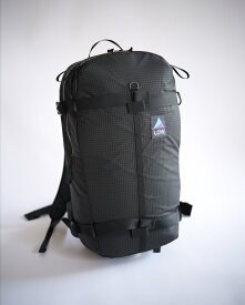 マウンテンローギア（Mountain LOWGEAR）バムパック（BUM PACK）カラー:Black Out