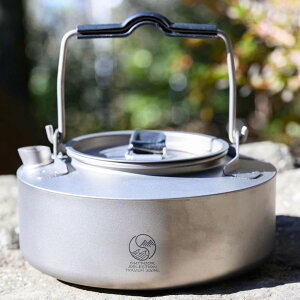 �A�E�g�h�A�Z���N�V�����iOutdoor Selection�j�`�^�j�E���P�g��800ml�iTitanium Kettle 800ml�j