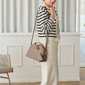 ＼12月11日 1:59まで1,500円OFF！／ショルダーバッグ レディース ナイロン 大人 軽量 本革 ミニボストン 斜めがけ 肩掛け 小さめ ミニショルダーバッグ ボストンバッグ ペットボトルが入る 撥水 2way バッグチャーム ショルダー ベルト付 上品 おしゃれ きれいめ