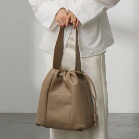 トートバッグ レディース A4 本革 巾着バッグ 巾着トートバッグ 大きめ 通勤バッグ 通勤 仕事 ビジネスバッグ ワンハンドル 軽い 大容量 肩掛け オフィス かわいい おしゃれ シンプル ペットボトルが入る 牛革 トレンド 仕事バッグ 人気