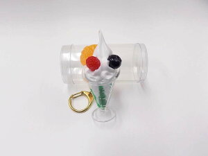 【 キーホルダー ミニ パフェ ・ メロン】 日本製 小物 食品サンプル おもしろ プレゼント かわいい おしゃれ ハンドメイド ポーチ バッグ 模型 フェイクフード フード 食べ物 パーツ 撮影 ぬ