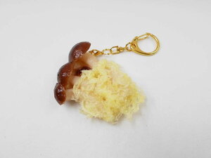 【 キーホルダー しめじ天】 日本製 小物 食品サンプル おもしろ プレゼント かわいい おしゃれ ハンドメイド ポーチ バッグ 模型 フェイクフード フード 食べ物 パーツ 撮影 ぬい撮 ユニー
