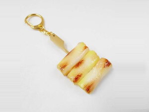 【 キーホルダー 串焼 ネギ 】 日本製 小物 食品サンプル おもしろ プレゼント かわいい おしゃれ ハンドメイド ポーチ バッグ 模型 フェイクフード フード 食べ物 パーツ 撮影 ぬい撮 ユニー