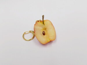 【 キーホルダー 姫リンゴ・かじり 】 日本製 小物 食品サンプル おもしろ プレゼント かわいい おしゃれ ハンドメイド ポーチ バッグ 模型 フェイクフード フード 食べ物 パーツ 撮影 ぬい