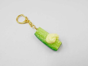 【 キーホルダー キュウリ・マヨネーズ 】 日本製 小物 食品サンプル おもしろ プレゼント かわいい おしゃれ ハンドメイド ポーチ バッグ 模型 フェイクフード フード 食べ物 パーツ 撮影