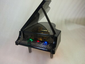 ピアノ型オルゴール(スケルトンブラック)18弁 G-6304 BKB