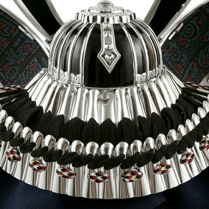 楽天市場】五月人形 こどもの日 端午の節句 ケース飾り 12号銀中鍬兜  