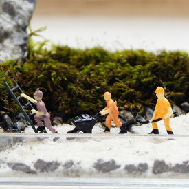ミニサイズ 工事現場の人々 高さ2cm 全3種類ミニチュア　ジオラマ　動物模型 苔テラリウム おもちゃ フィギュア