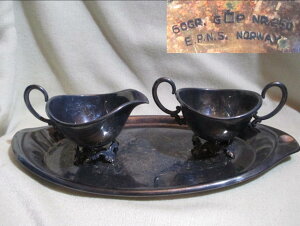 yAeB[Nz@Vo[v[g̃VK[{EƃN[}[ƃgC̃Zbg