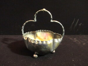 yAeB[Nz@Vo[v[g̃VK[{EoXPbg