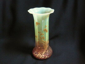 【アンティーク　ウランガラス】　金彩の花瓶
