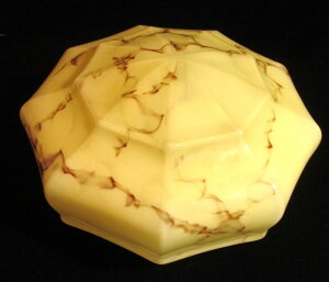 yEKXz@A[fR̃vVF[h@y{w~AKX@AeB[Nz