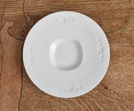 VINTAGE　高級白磁　swid powell　Meier White　まっしろ　デザート皿　 アイスクリームにも　しろい 白い ホワイト 白い器　白い食器 白い陶器