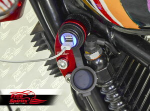 Free Spirits 12V USB `[W[ 2|[gt bh