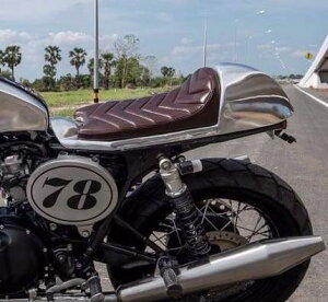 C^[Zv^[/R`l^ GT 650 A~ JtFV[g |bV IK[T[